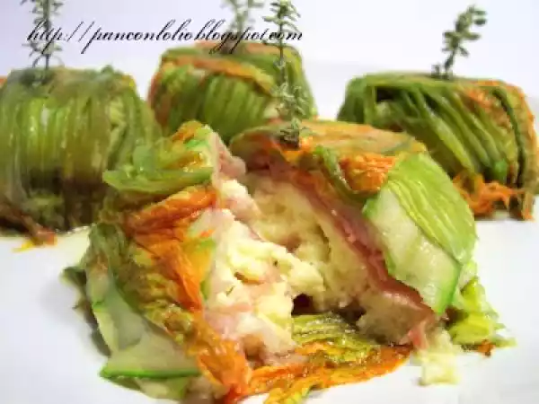 Ricetta Sformatini di fiori di zucca con ricotta e speck