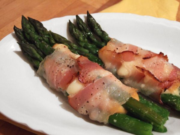 Ricetta Involtini di asparagi affumicati