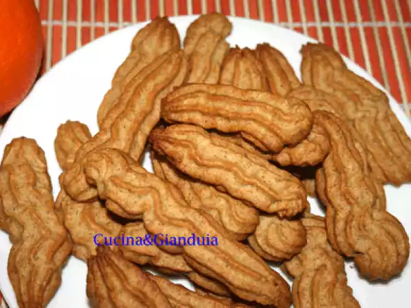 Ricetta Biscotti integrali al miele e arancia
