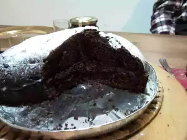 Ricetta Torta ricotta e cacao farcita alla crema di nocciole