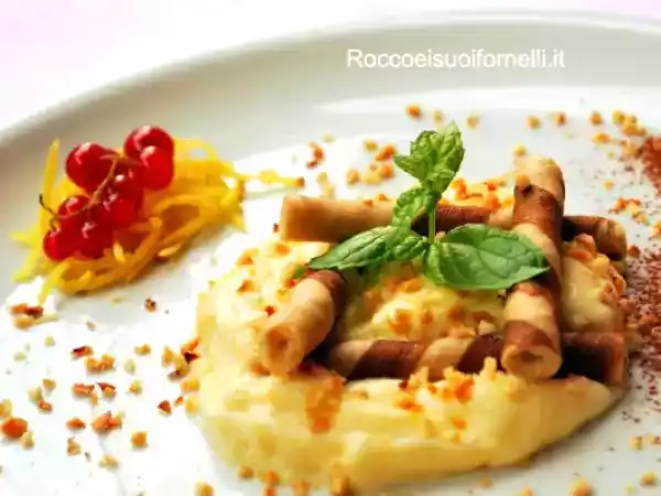 Ricetta Crema al mascarpone e granella di nocciole