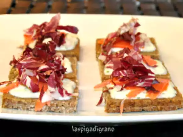Ricetta Tartine di tofu e salmone affumicato