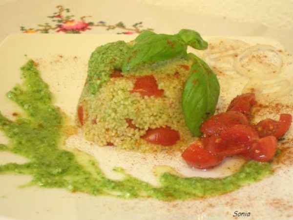 Ricetta Tortino di cous cous al profumo di pesto e pomodorini