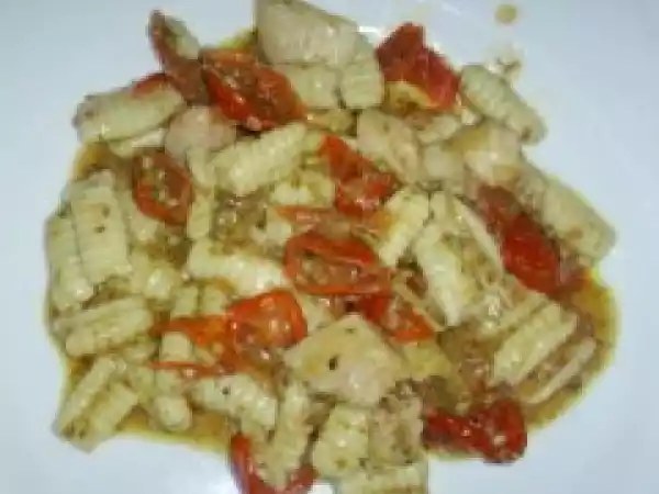 Ricetta Cavatelli con palombo e pomodorini pizzutelli