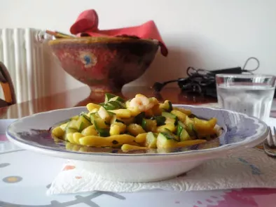 Ricetta Cavatelli gialli alle zucchine aromatiche