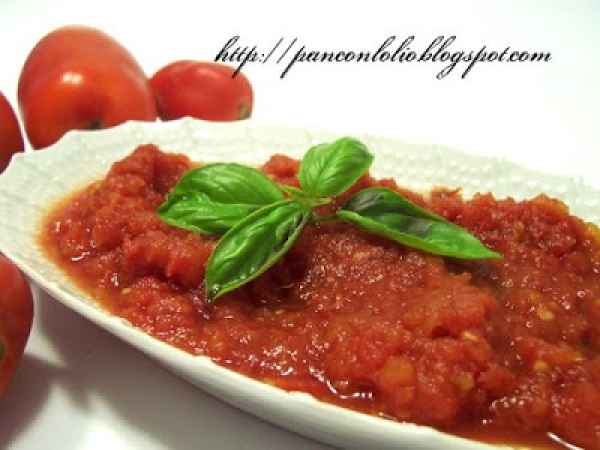 Ricetta Le conserve della nonna: la passata di pomodoro