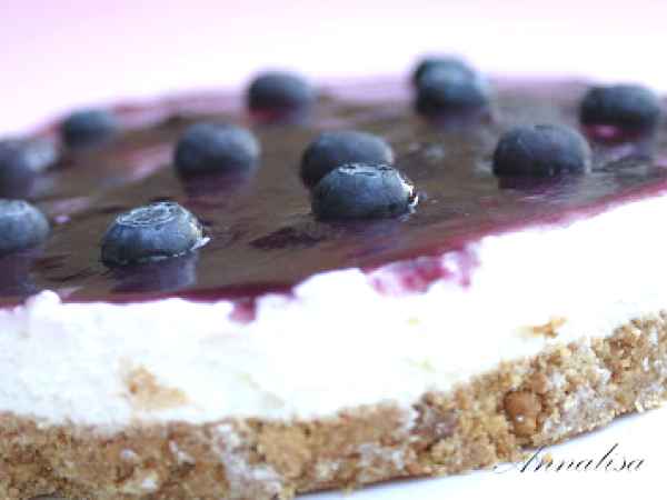 Cheesecake con yogurt greco e mirtilli