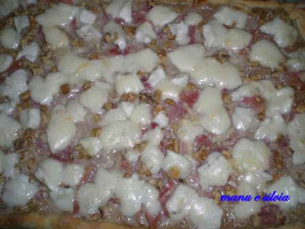 Ricetta Pizza bianca noci, crudo e bufala