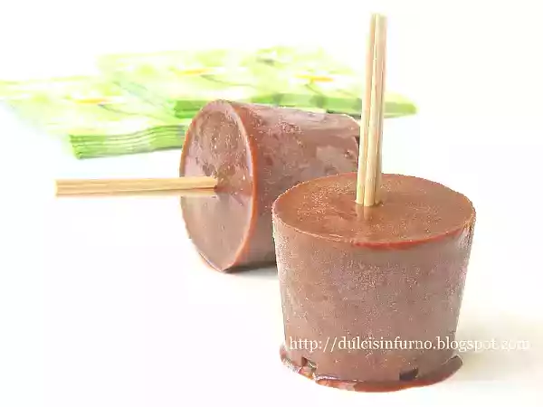 Ricetta Ghiaccioli al cacao con banana e succo di frutta