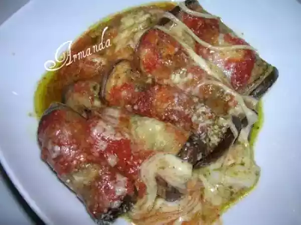 Ricetta Involtini di melanzane con pesto e taleggio