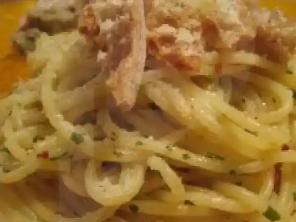 Ricetta Spaghetti con pomodori e briciole croccanti