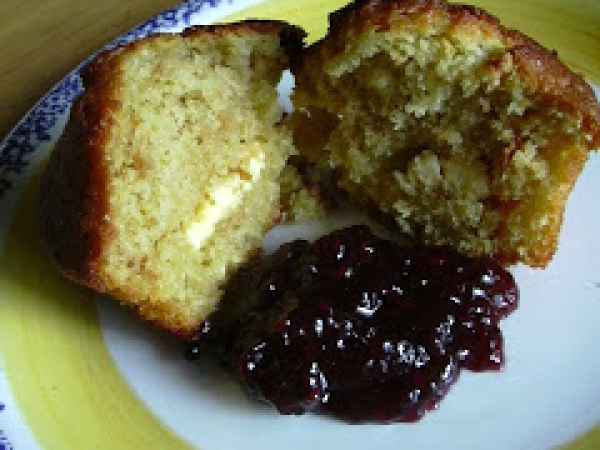 Ricetta Domenica ai fornelli - muffin al matcha e cioccolato bianco