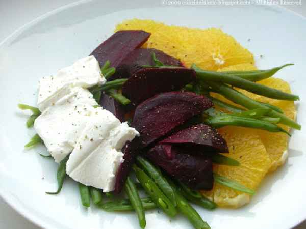 Ricetta Insalata di arance, barbabietole e caprino