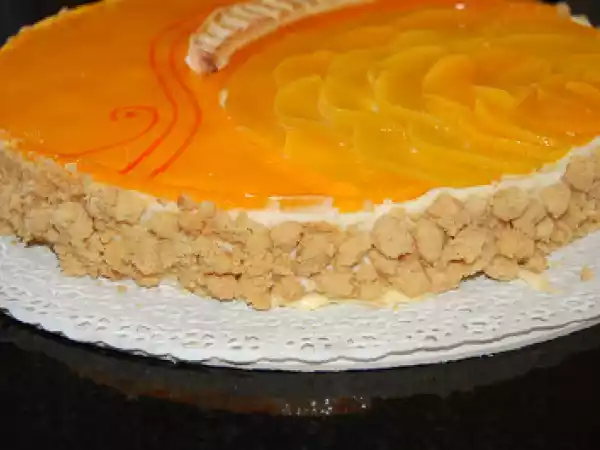 Ricetta Millefoglie alle pesche sciroppate con anello di crumble