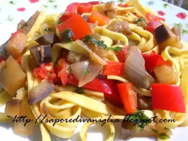 Ricetta Fettuccine all'uovo ai sapori dell'orto