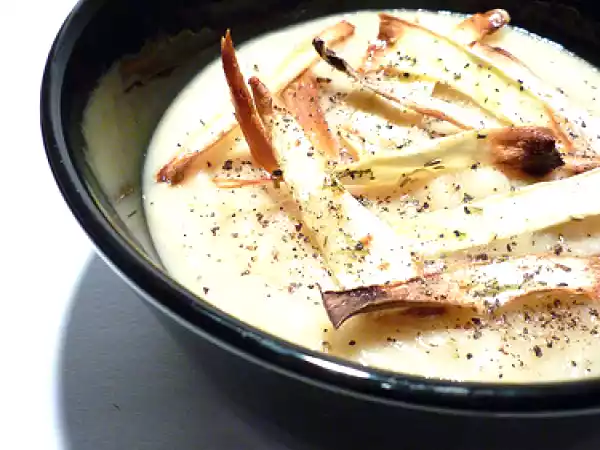 Ricetta Zuppetta di pastinache con chips di pastinaca