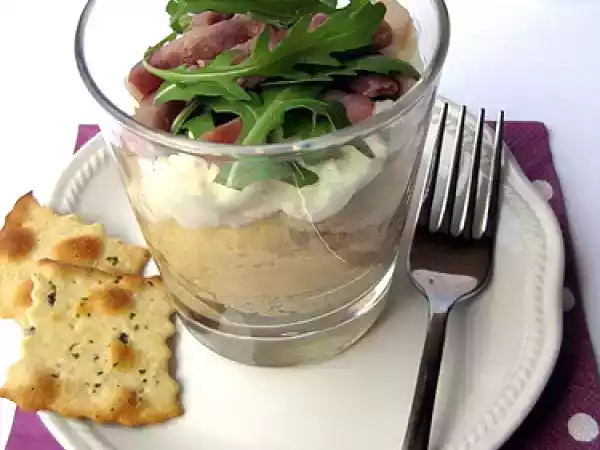 Ricetta Crema di ceci con stracchino, crudo e rucola