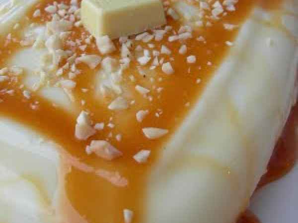 Ricetta Panna cotta al cioccolato bianco e caramello