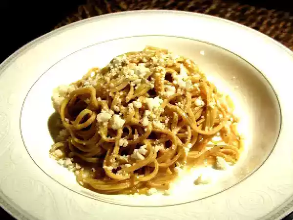 Ricetta Tajarin aromatizzati ai funghi con formaggio di capra al tartufo