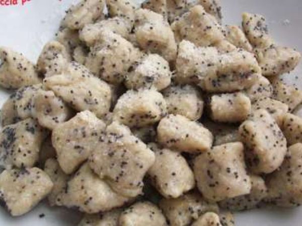 Ricetta Gnocchi saraceni con semi di papavero