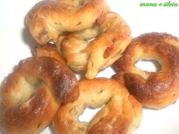 Ricetta Taralli alle mandorle e semi di anice