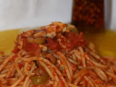 Ricetta Spaghetti alle vongole e olive secondo ?dolcipensieri?