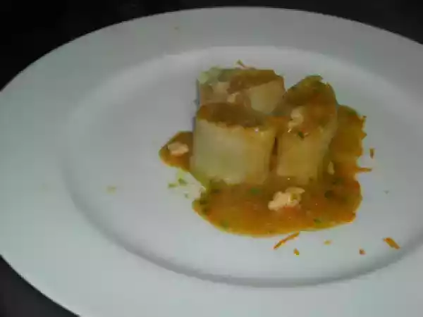 Ricetta Paccheri ripieni di zucchine alle noci con sugo di scampi all'arancia