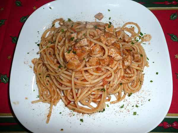 Ricetta Spaghetti al tonno e bottarga