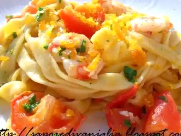 Ricetta Tagliatelle con gamberi e bottarga
