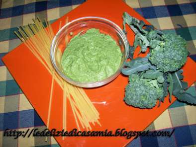 Ricetta Pesto di broccoli siciliani