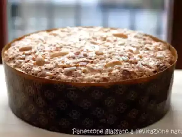 Ricetta Panettone glassato (con lievito madre)
