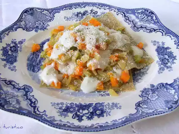Ricetta Lasagne di grano saraceno con ragù di verdure (1a parte)