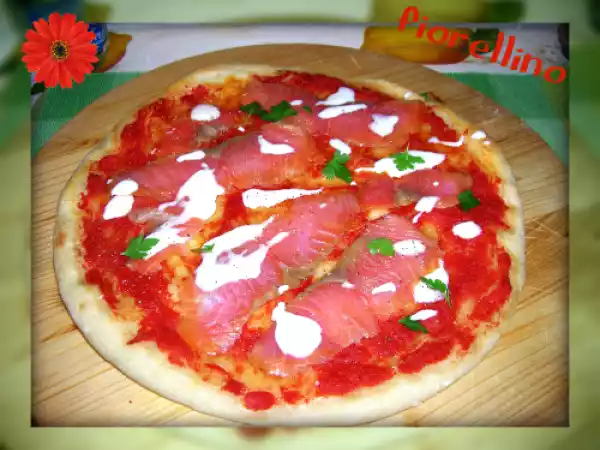 Ricetta Pizza al salmone affumicato
