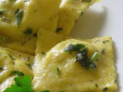 Ricetta Ravioli con ricotta, patate ed erbe aromatiche