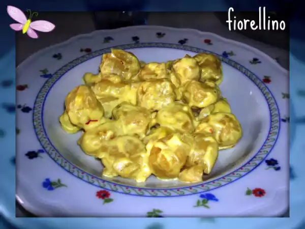 Ricetta Gnocchi di ceci in fonduta di pecorino e zafferano