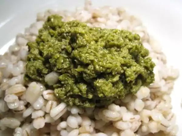 Ricetta Insalata di orzo e broccoli al pesto