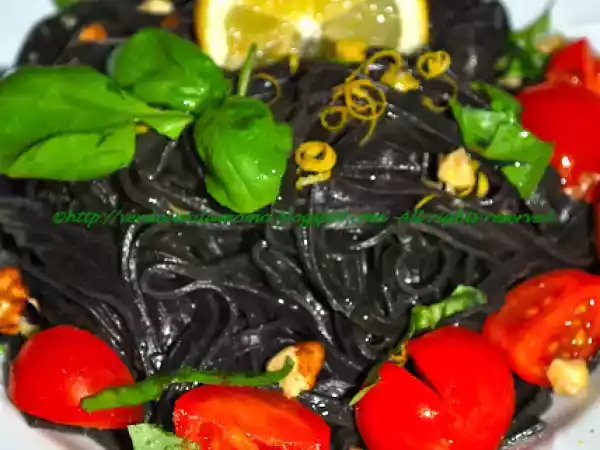 Ricetta Tagliolini al nero di seppia al profumo di limone
