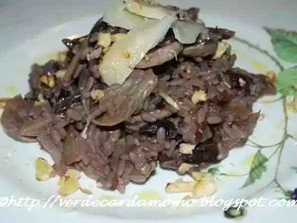 Ricetta Risotto radicchio, funghi, noci e grana
