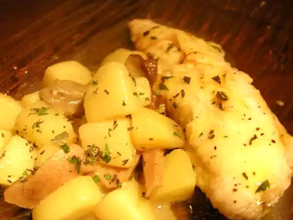 Ricetta Coda di rospo con porcini e patate e salsa allo zafferanno