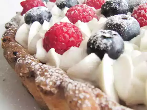 Ricetta Crostata alla crema di mascarpone e mirtilli