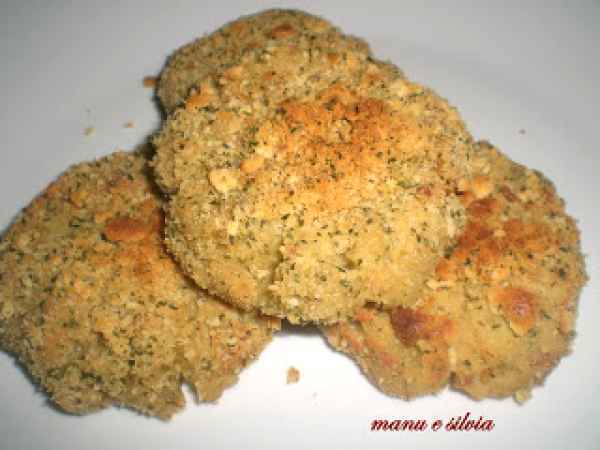 Ricetta Medaglioni di caprino e fave in crosta di crackers