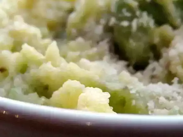 Ricetta Polentina con le fave fresche e parmigiano