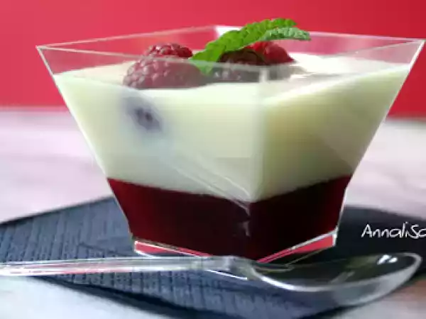 Ricetta Crema di latte con lamponi