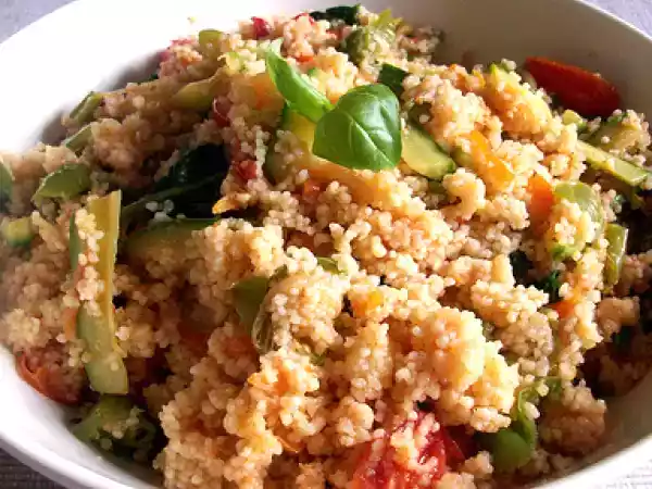 Ricetta Cous cous mediterraneo ai peperoncini verdi dolci