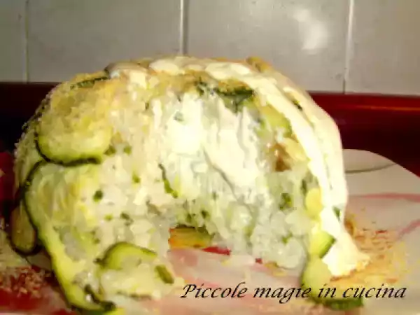 Ricetta Flan riso e zucchine ( al microonde)
