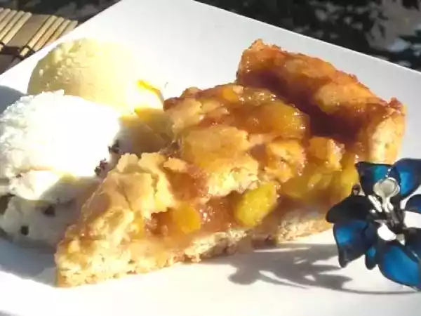 Ricetta Crostata di pesche e amaretti