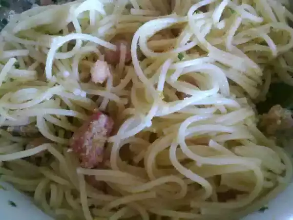 Ricetta Spaghetti con tonno affumicato e lime