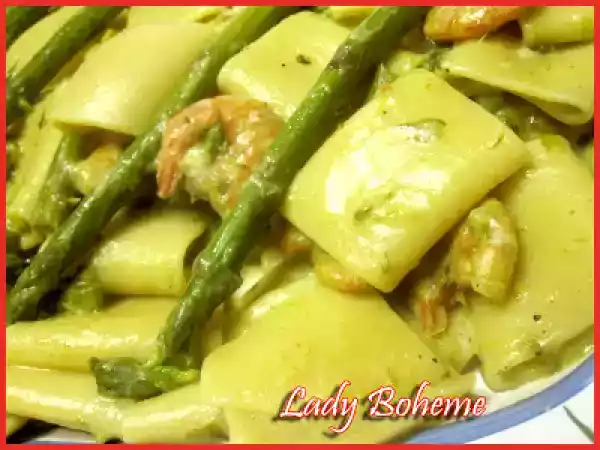 Ricetta Il pesco e i paccheri con gamberi e asparagi