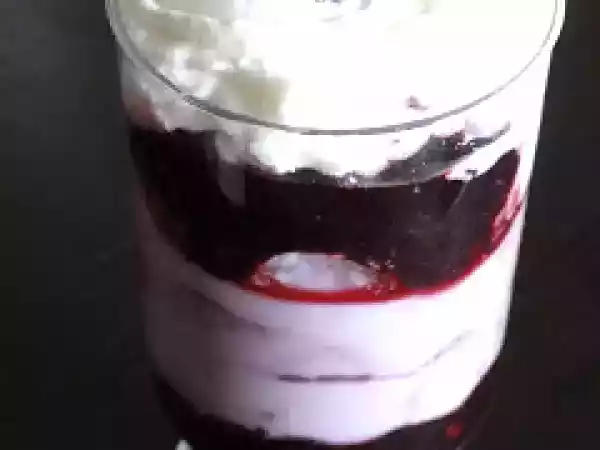 Ricetta Bicchierini alle more