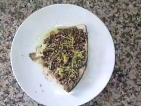 Ricetta Pesce spada mandorle e olive